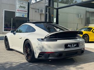 PORSCHE 911 Carrera 4 GTS Coupe