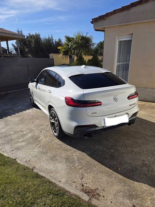 BMW X4 M40i