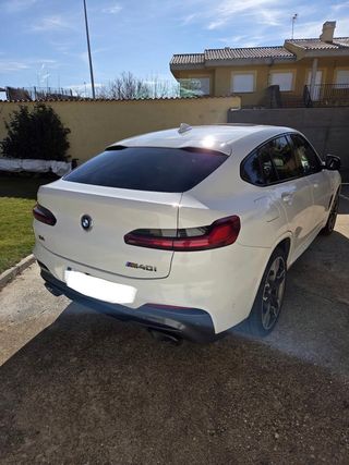 BMW X4 M40i