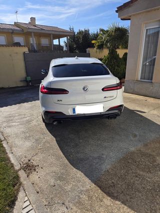 BMW X4 M40i