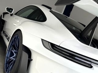 PORSCHE 911 GT3 RS
