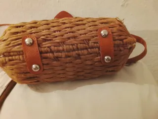 Bolso de mimbre y piel