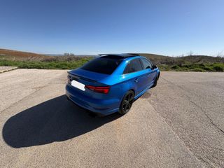 AUDI A3 RS 3 2.5 TFSI quattro S tronic Sedan