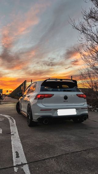 VOLKSWAGEN Golf GTI 2.0 TSI 180kW 245CV DSG