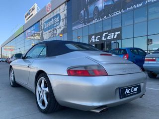 PORSCHE 911 CARRERA 4 CABRIO