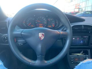 PORSCHE 911 CARRERA 4 CABRIO