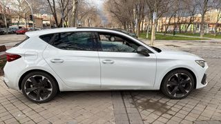 CUPRA Leon 1.5 eTSI 110kW Launch Edition DSG