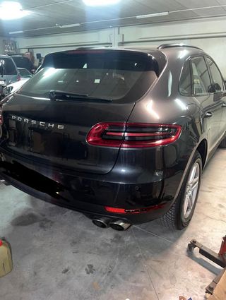 PORSCHE Macan S