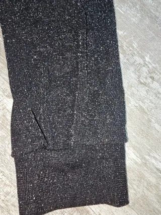 Blusa Sudadera Ligera Brillante Negra