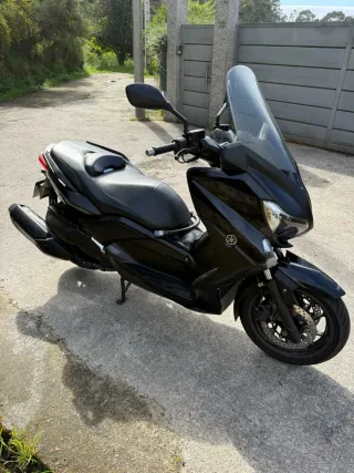 Yamaha X Max 400cc Scooter Negro