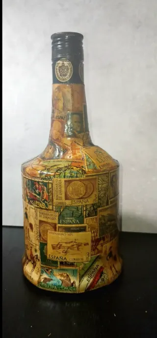 Antigua Botella decorada antiguos Sellos España