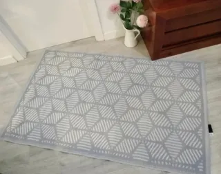 Alfombra nueva 90x150