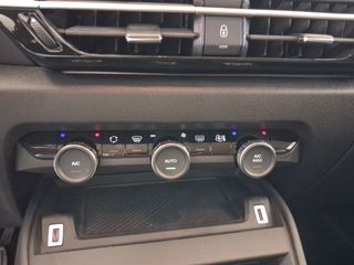 Citroën C4 BlueHDi 130 S&S EAT8 Feel Pack