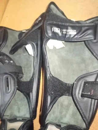 Protecciones para piernas MMA/Kickboxing