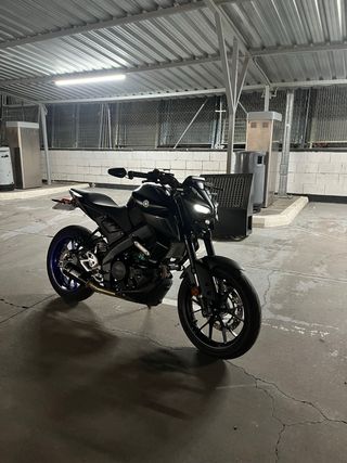 Yamaha MT-125 Negra