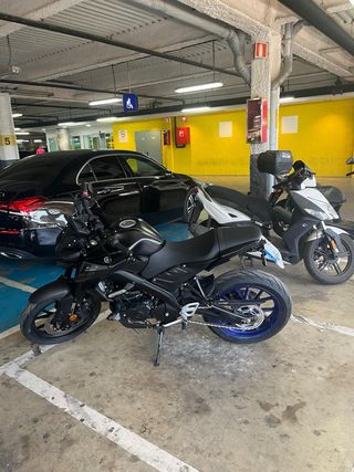 Yamaha MT-125 Negra