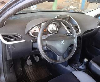 Peugeot 9649986580 piloto tras der 207 468269