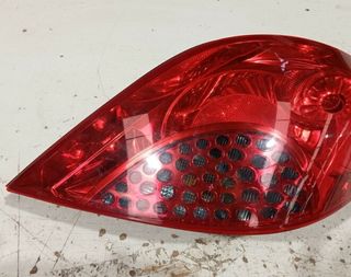 Peugeot 9649986580 piloto tras der 207 468269