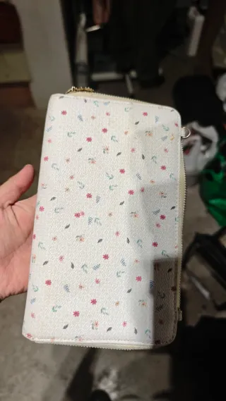 Cartera Parfois flores blanca