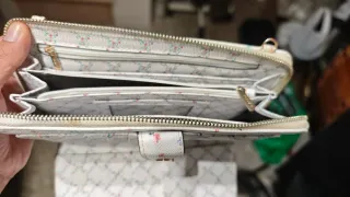 Cartera Parfois flores blanca