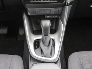TOYOTA YARIS 1.5 VVT-I HEV ACTIVE PLUS 116 5P