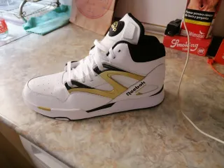 Reebok The Pump Baloncesto Blanco y Dorado