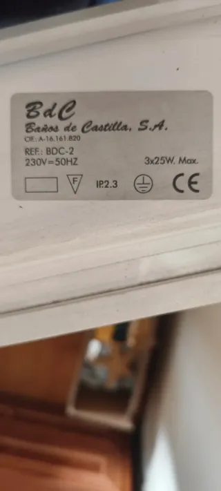 Mueble baño lavabo y espejo