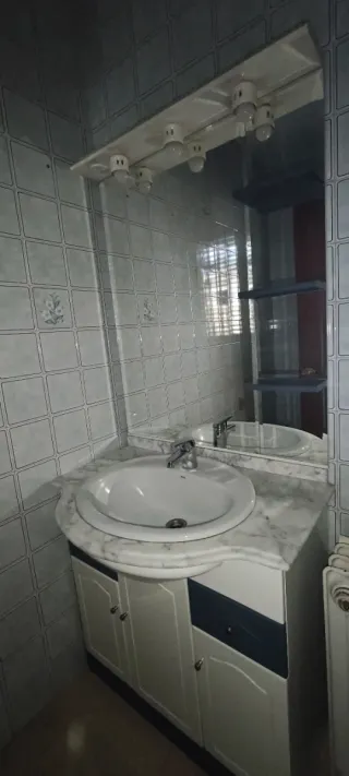 Mueble baño lavabo y espejo