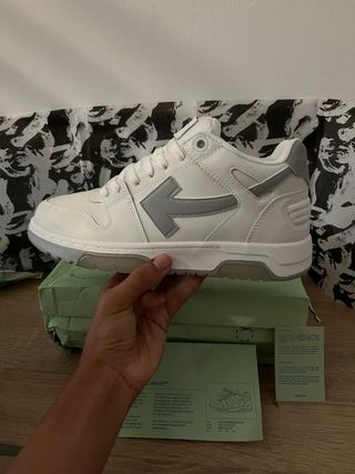 Off-White Zapatillas Grises y Blancas