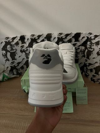 Off-White Zapatillas Grises y Blancas