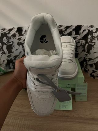 Off-White Zapatillas Grises y Blancas