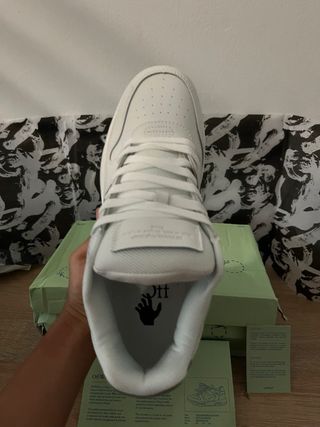 Off-White Zapatillas Grises y Blancas