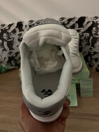 Off-White Zapatillas Grises y Blancas