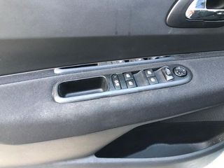 Peugeot 5008 PEUGEOT 5008 1.6 HDI 110 cv