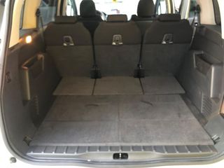 Peugeot 5008 PEUGEOT 5008 1.6 HDI 110 cv