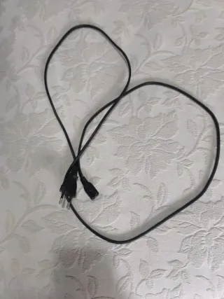 Consola PS4 1TB + 3 Juegos