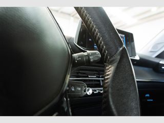 Peugeot 2008 Active Puretech 100 S&S BVM6