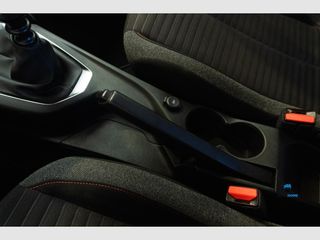 Peugeot 2008 Active Puretech 100 S&S BVM6