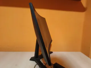 Pantalla Curva KOORUI Negra