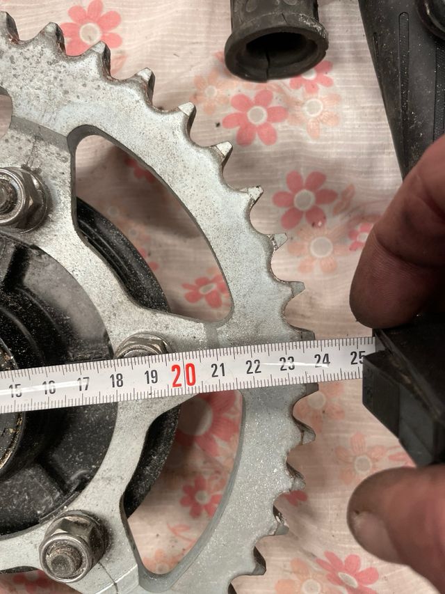 Corona y portacorona Montesa Bultaco plato trasero