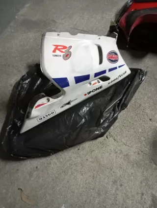 Carenado Yamaha YZF-R6 año 2000 Circuito