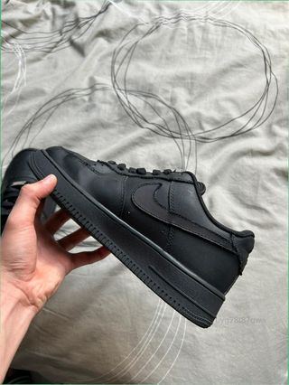 Nike Air Force 1 Talla 42 Negras