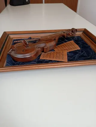 Cuadro Violín Vintage Relieve Madera Terciopelo