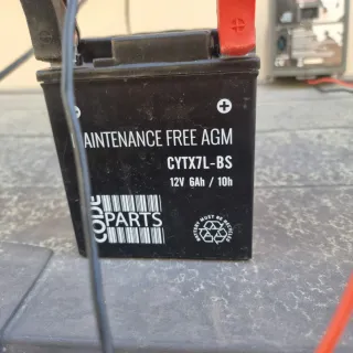Batería Moto TOP PARTS CYTX7L-BS 12V 6Ah