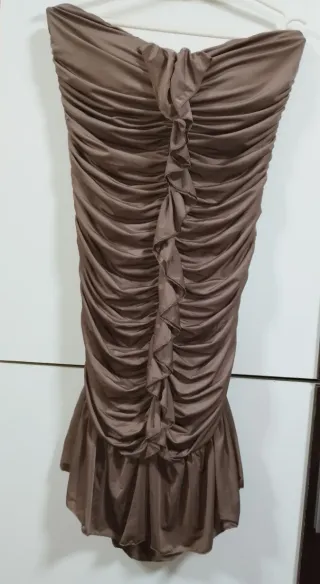 Vestido palabra de honor drapeado
