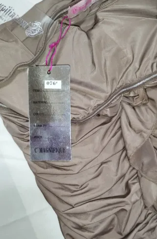 Vestido palabra de honor drapeado