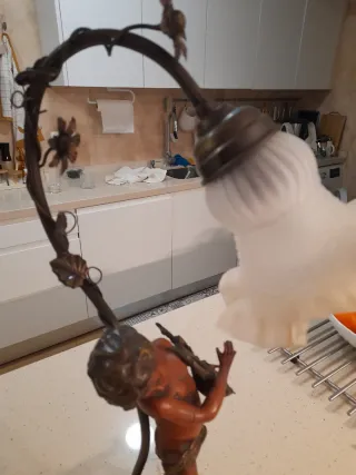 Lámpara Escultura Cupido con Lira