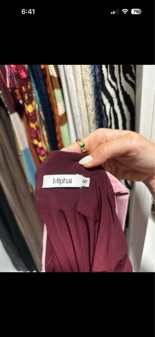 Vestido largo bicolor marca Miphai. Sin entrenar