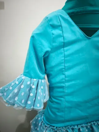 Traje de flamenca azul con volantes niña
