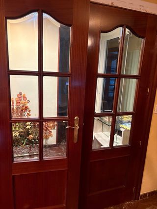 Muebles de interior madera y cristal